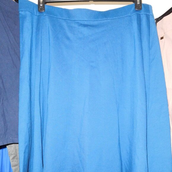 NWOT 22/24W LANE BRYANT DARK BLUE CIRCLE SKIRT JERSEY KNIT - Picture 1 of 5